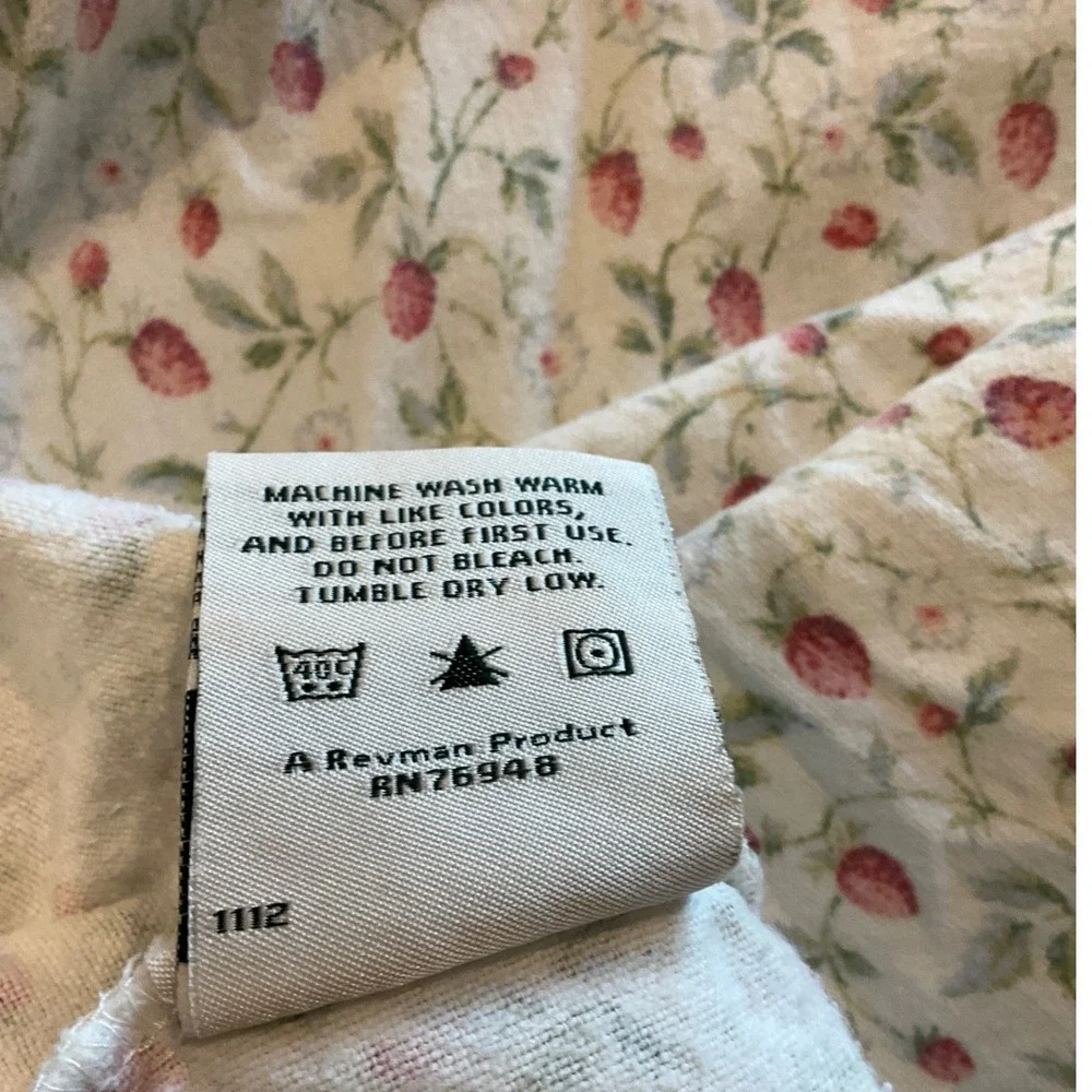 Laura Ashley Bramble Vine Fitted Bed Sheet Pink Ditsy Strawberry Queen Cotton